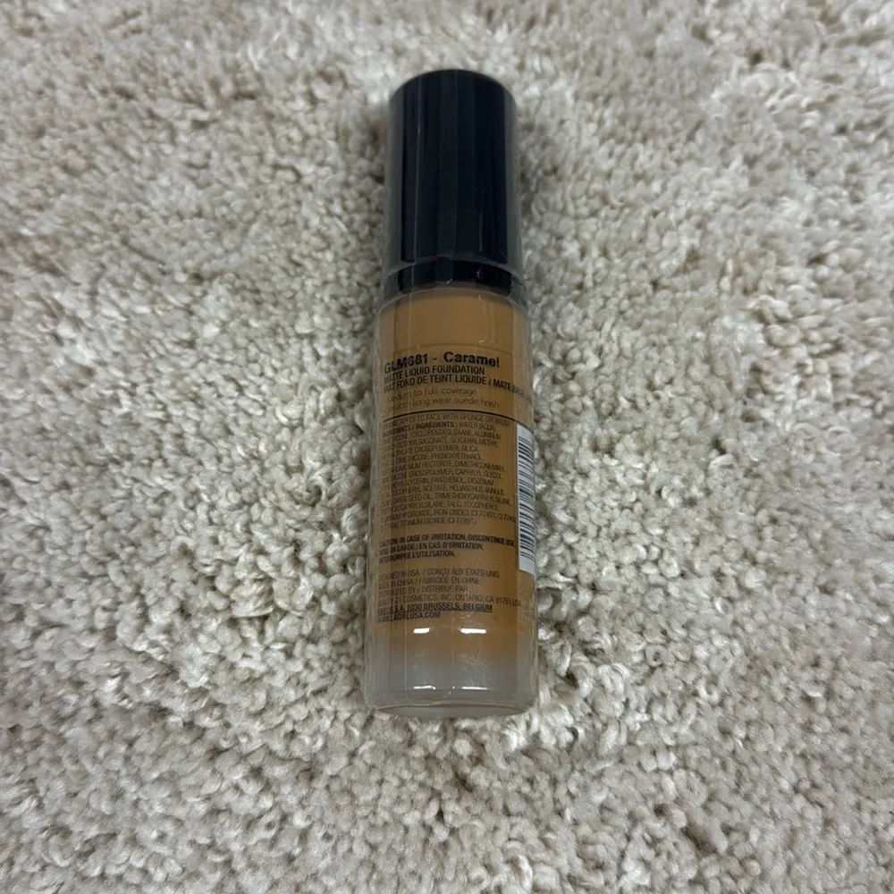 NEW L.A. Girl PRO.Matte Foundation -‎ Caramel